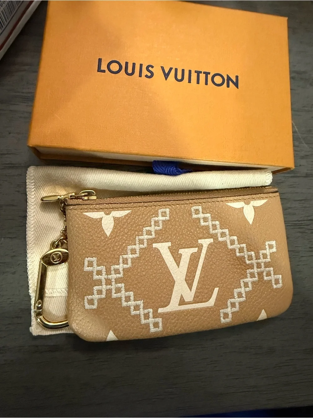 Louis Vuitton Arizona key cles